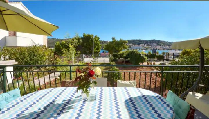 Lux Trogir Apartment Exterior photo